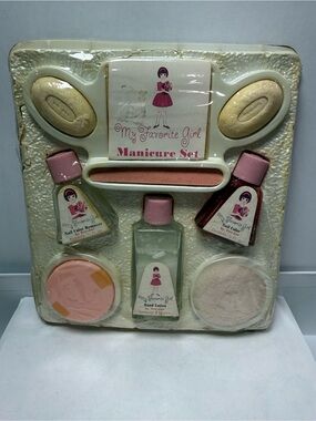 Vintage My Favorite Girl Manicure Set by Tre-Jur Child’s Vanity Grooming Set NOS